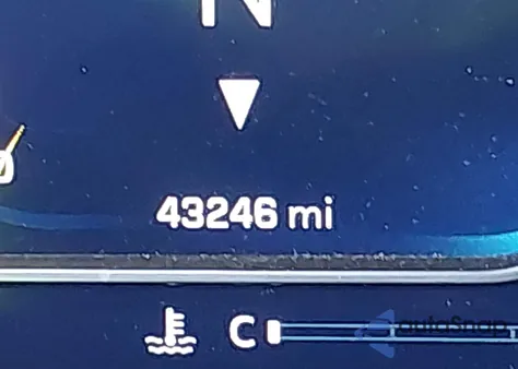 2023 Chevrolet Silverado 1500 2Wd Short Bed Lt from USA, damaged, VIN 2GCPACED9P1134271